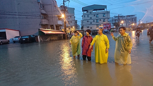 市府放寬補助 陳亭妃籲協助災民取證