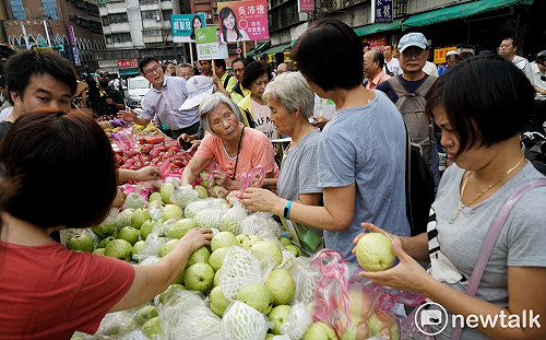 丁聽姚民調達九成笑了 姚文智:聽要蓋環球影城也大笑