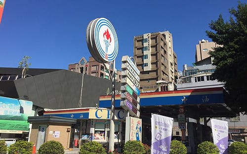 油價不降了！明汽油、柴油每公升漲0.2元