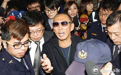 過年前假釋出獄  鈕承澤見鏡頭曝回家想做「這事」 