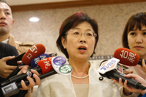 專訪》同婚專法  民法派尤美女：先求有再求好 ，不然什麼都沒有