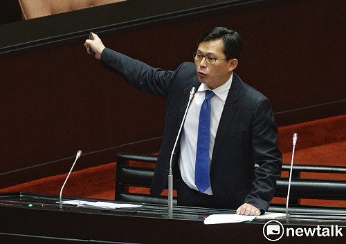 邱太三捲入桃檢關說案　黃國昌批：離譜、司法之恥