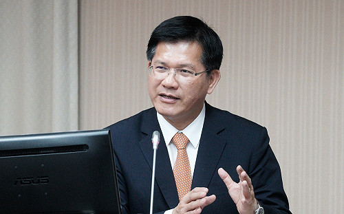 「賴贏了小英不會跛腳」？ 林佳龍以非交通部業務避答