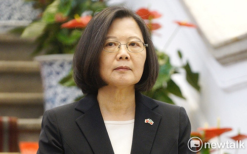 蕭徐行觀點》蔣中正上身，蔡英文會一人毀一黨嗎？