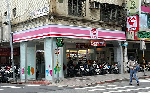 癮君子注意！北市5大超商及10家連鎖咖啡店騎樓9月起全面禁菸