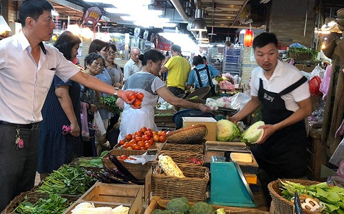 產區連日豪大雨影響！北市菜價上漲一成