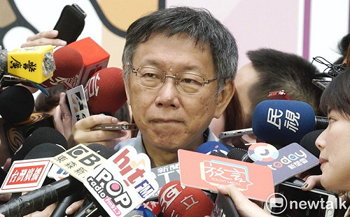 失言狂掉粉  找小雞撐台民黨招牌？ 名嘴：柯文哲別作夢了