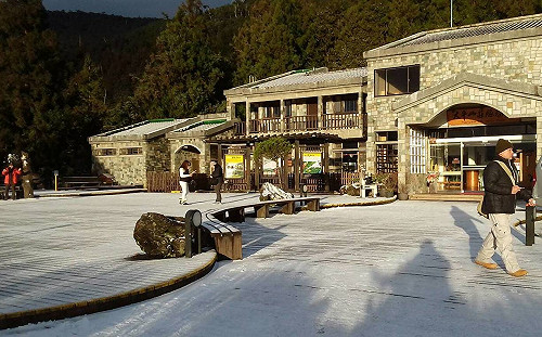 冷氣團週六晚間來襲！中部以北低溫下探12度