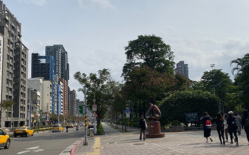 暖熱的母親節！各地高溫33至35度晚起雲增多