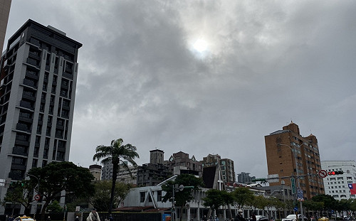 北台灣更溼冷！低溫下探15°C  東北部留意大雨