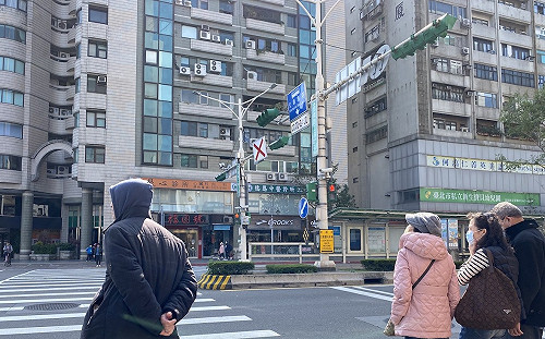 白天回溫至25°C！全台多雲到晴  西半部留意日夜溫差