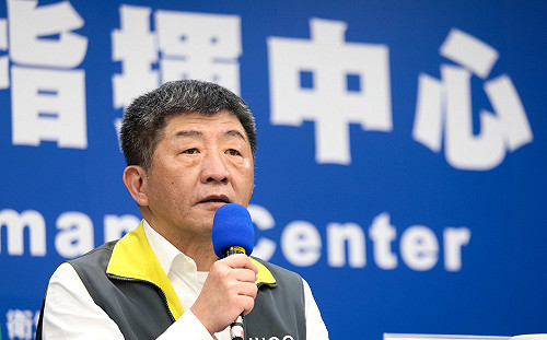 武漢肺炎》長榮確診空服員是案幾？陳時中：你問我我也不會講