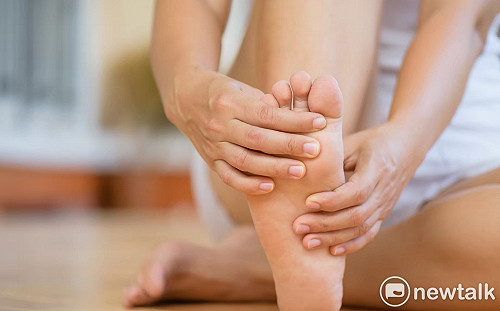 又悶又濕梅雨季！小心這4種黴菌疾病找上你