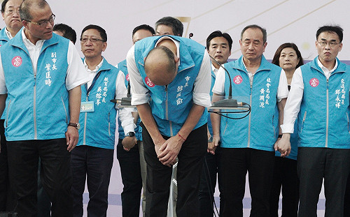 韓國瑜音樂會萬人氣氛感傷！  民眾不捨「感謝韓市長讓高雄更耀眼」