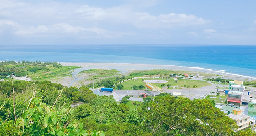 全台氣象站史上最高溫！台東大武中午測得40.2度