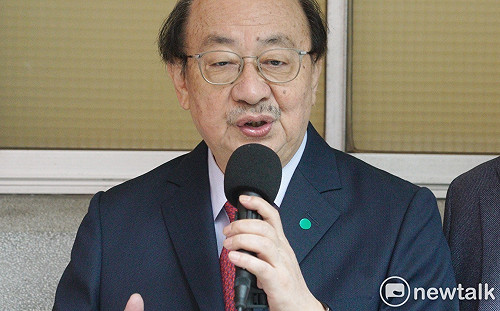 郭台銘買疫苗72小時拚文件 柯建銘：政府不會阻擋、設門檻