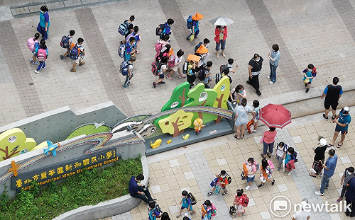 明起全國停課至28日止!居家學習配套措施一次看