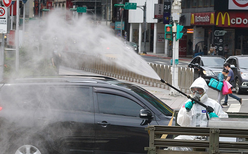 疫情嚴峻 立院力拼5月底通過6300億紓困振興預算