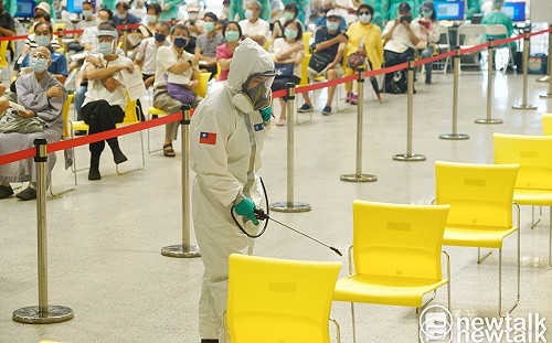 快訊》本土確診12,981境外38  指揮中心：上週日少295例、減少2.2%