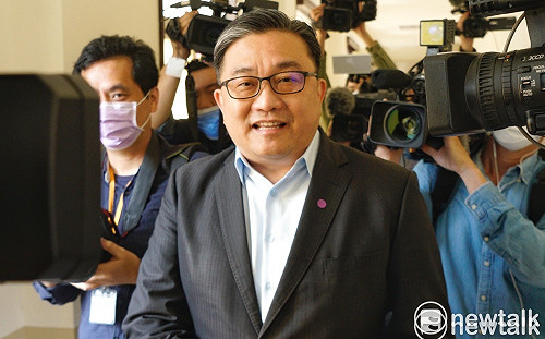 疫苗不急？黃子哲批王定宇釀｢疫苗之亂｣：跟緋聞的表現一樣就是渣