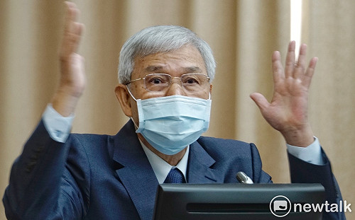 打房得拿捏！楊金龍：貿然升息處理高房價 付出成本遠大於效益