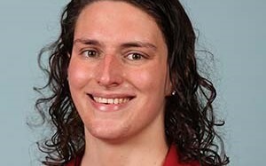 跨性別者參加女子泳賽 美男子身選手輕易破紀錄掀爭議