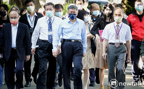 公投凸顯中南部一片綠？柯文哲又比喻：選出希特勒到梅克爾需要時間