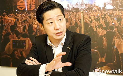 疫情指揮中心找立委「要讓柯文哲進退兩難」 林昶佐轟「假公文」：已報案