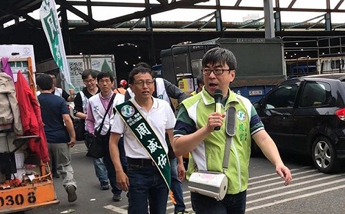 中正萬華超級震撼彈  5屆資深議員周威佑 宣布不參選連任