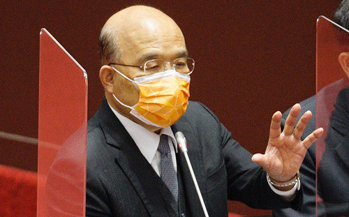 全程配戴口罩＋保持適當距離 蘇揆參與防疫策略會議免自我健康監測