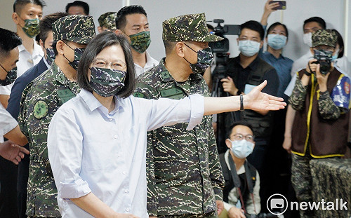 端節慰勉國軍  蔡總統：感謝堅守崗位、守護國家還支援防疫