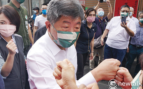 酸陳時中「一直玩」 楊植斗：民進黨照顧長輩辛苦了