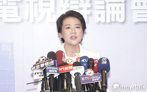 黃珊珊問少子化 蔣萬安喊提高生育獎金；陳時中提多管齊下讓父母敢生