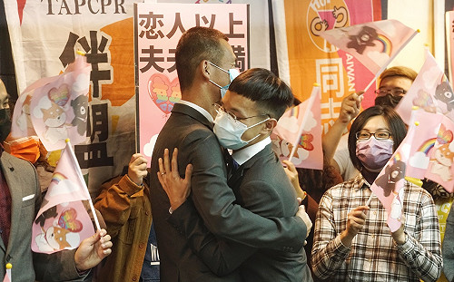 內政部函釋跨國同性伴侶可結婚 同志團體：特別感謝行政院長蘇貞昌