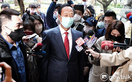 郭台銘現身拜會王金平 王：他要不要選還不知道