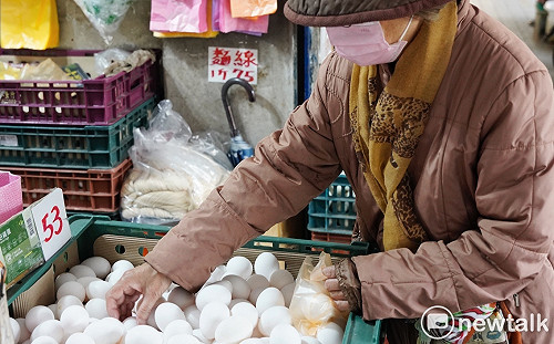 朱學恒曝長輩冒冷風排隊買蛋！呱吉嘆：是什麼樣的低能在寫作文比賽？