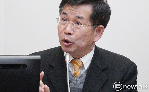 婦女節兑現承諾！潘文忠：8/1弱勢女學生可免費取得生理用品