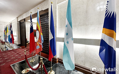 傳我駐宏都拉斯大使收到斷交文書　外交部駁斥：並非事實、密切關注中、宏關係 