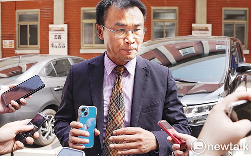 5年前要他趕快下台 高嘉瑜今發文感謝陳吉仲7年付出