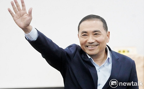 連學生都問「棄保」 侯友宜搬出「安西教練」絕對不可能放棄