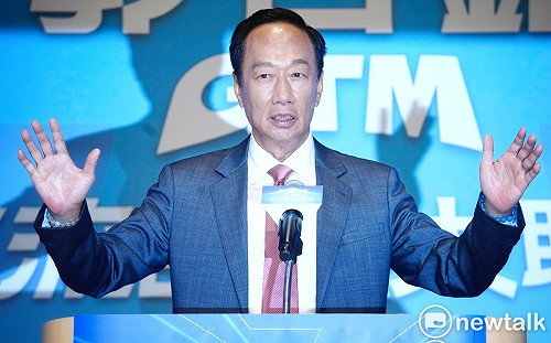 鴻海發重訊！郭台銘因「個人因素」辭董事 外界解讀以示參選決心