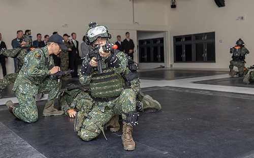 幫吳怡農、沈伯洋平反？蔡英文出席就難大樓啟用：肯定民間組織協助訓練