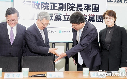 黃國昌問「禁團令」法律根據？陳建仁：我會去跟陸委會、交通部瞭解 