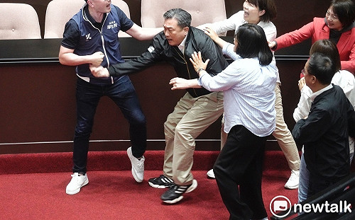 細數5藍委傷勢 國民黨團：民進黨團九波攻擊才是暴力政黨