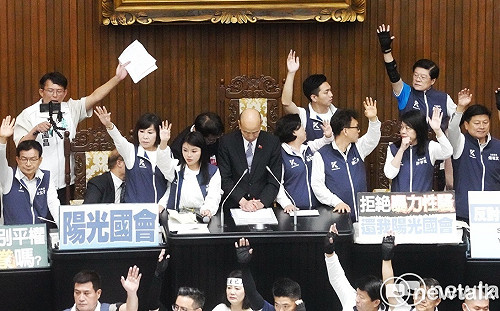 專論》 國、眾兩黨的不負責任政治