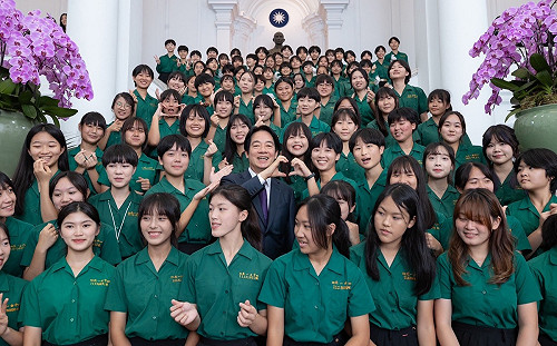 賴清德念書赴北一女「站崗」？潘孟安曝遭到出賣