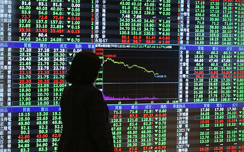 外資狂倒貨 台股單週跌千點...短線賣完了嗎？一指標看端倪