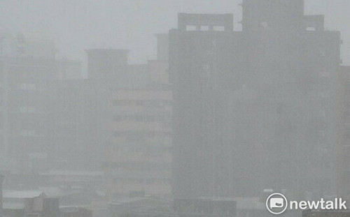 10縣市山區恐迎大雨 氣象署發布特報：注意雷擊及強陣風！