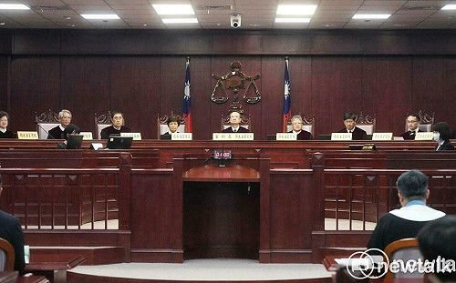 死刑釋憲民調：4成7接受、4成1不接受；4成1認為民進黨挺「廢死」