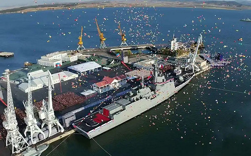 恐要槍斃很多人! 驅逐艦下水意外船底破孔 金正恩現場怒罵 : 「犯罪行為」